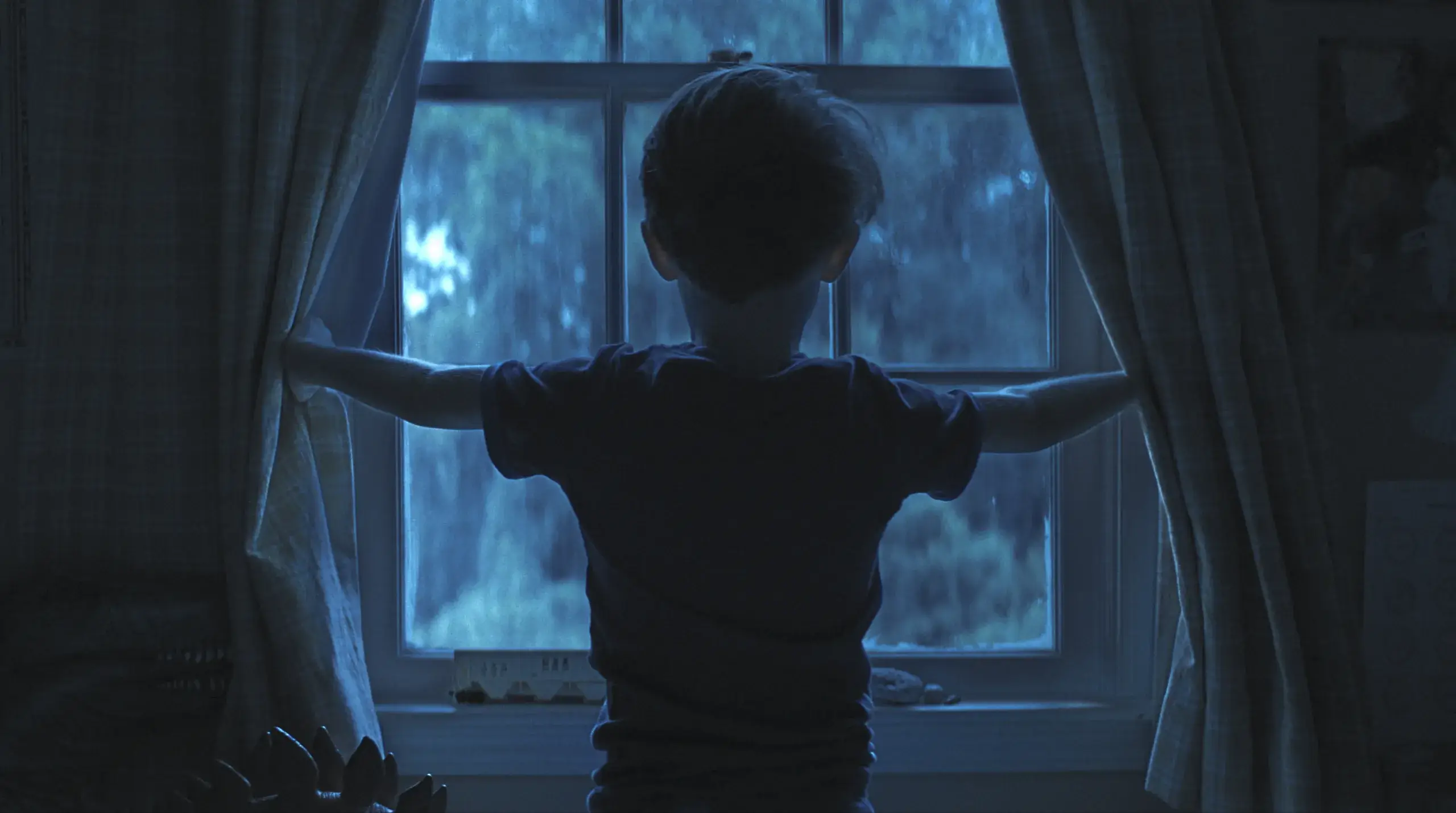 「Weapons/ウェポンズ」【ネタバレ感想】子どもの失踪劇が暴く家庭・教育・警察…アメリカ社会の歪んだ闇